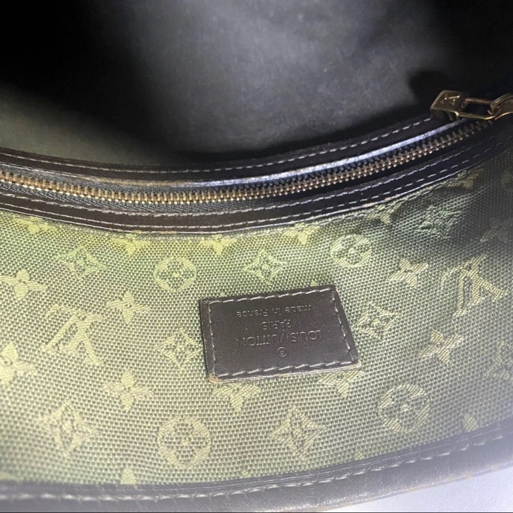 Louis Vuitton Green Monogram Canvas Shoulder Crossbody Bag with Front Pocket - Picture 9 of 14